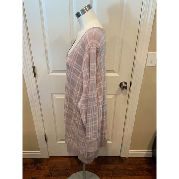 Torrid Gray & Light Pink Plaid Boyfriend Button-Up Cardigan, Size 4 (4X) Plus - Picture 5 of 7